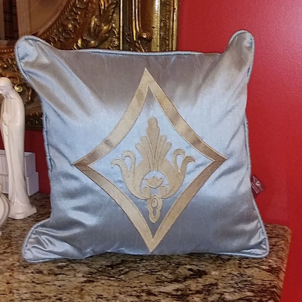 1016 Biltmore Silk Throw Pillow